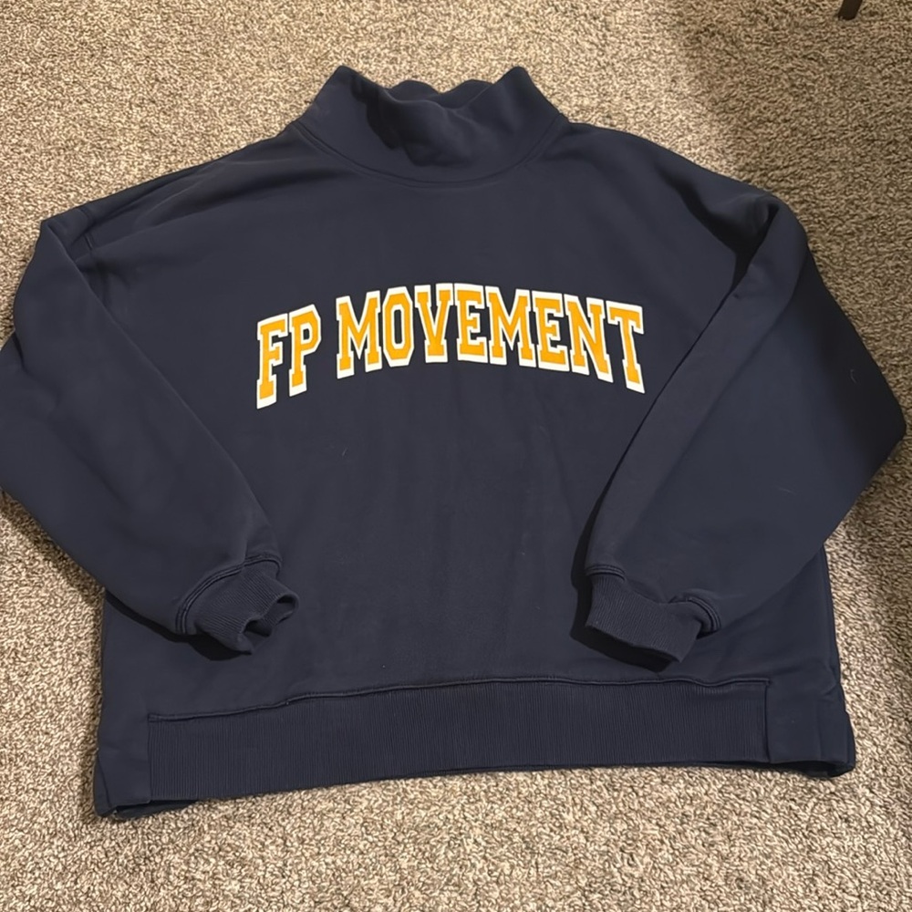 Free People mock neck sweatshirt size XS